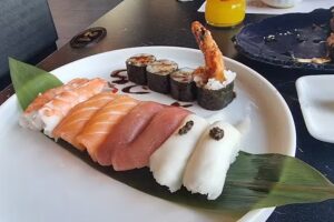 AMO SUSHI REUS