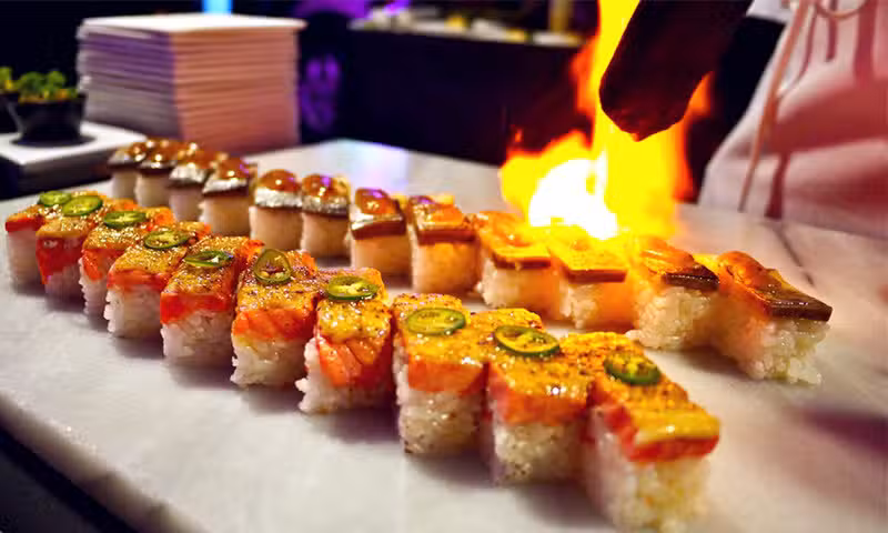 Bar Los Ma&ntilde;os（sushi）