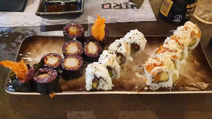 HIRO + que sushi