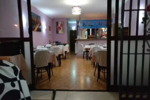 Hong Kong Good Earth Restaurant 679377978