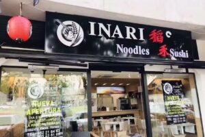 Inari Sushi Noodles Corea