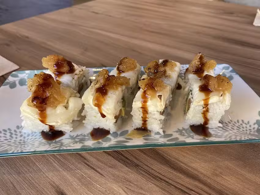 Kanae Poke & Sushi Santa Perp&egrave;tua