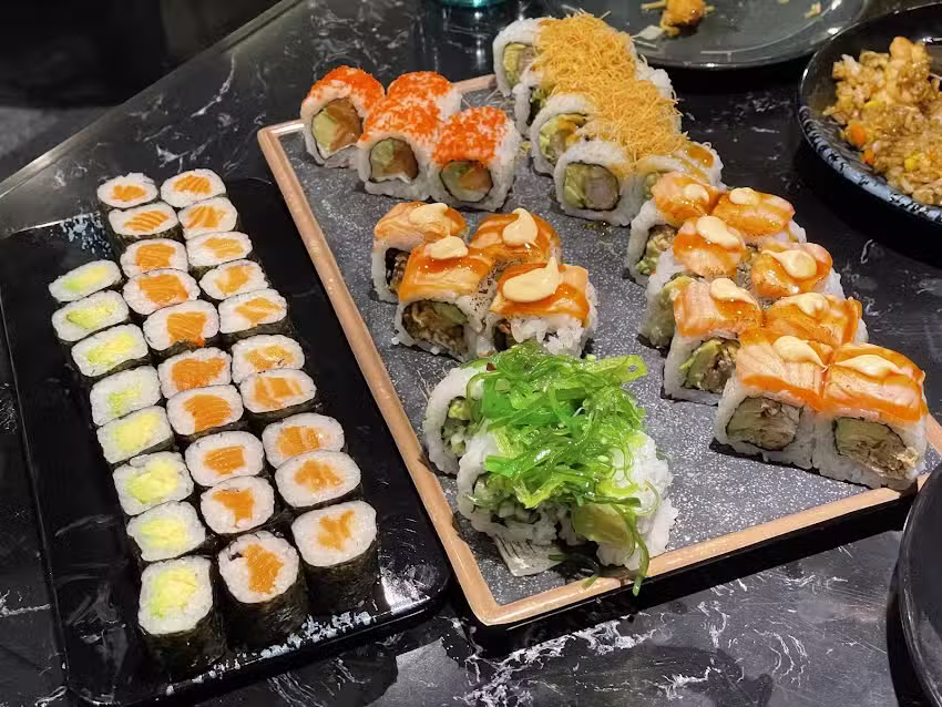 Kaoru, barbacoa japonesa & sushi