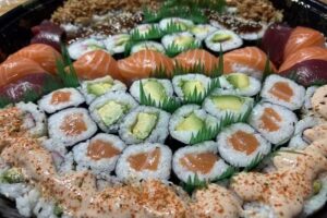 LUCKY DUMPLING & SUSHI