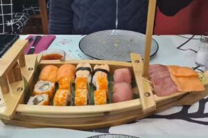 LUCKY STAR SUSHI BAR