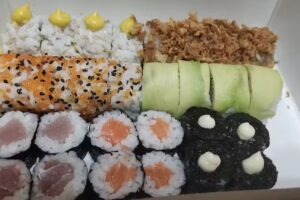 MAKANA FOODS -BORMUJOS: Sushi & Pok&eacute;