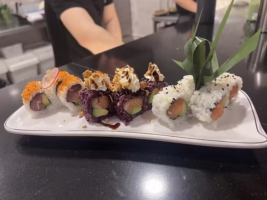 M&aacute;s Que Sushi | Ronda Universitat