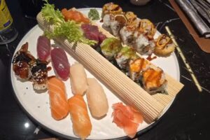 Mega restaurant chinoi