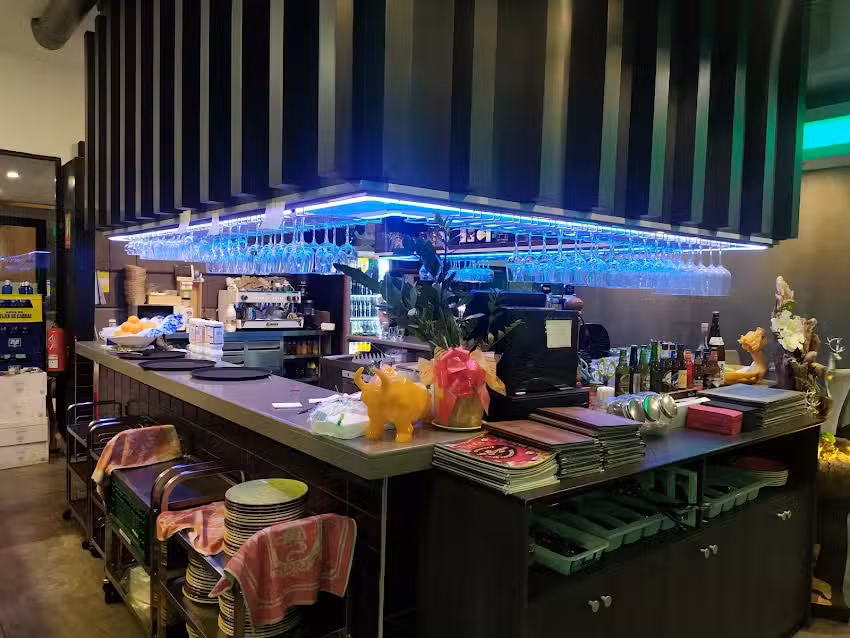 Mr Chen Asian Experience