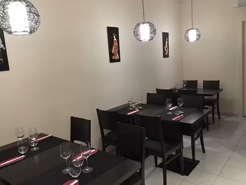 Restaurant Japon&eacute;s Sushi Sakura