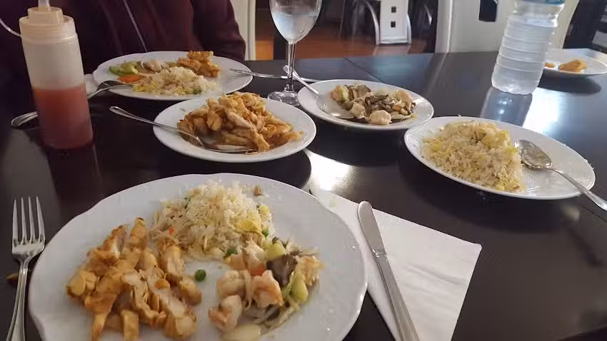 Restaurante Chino Rong Chen Jiu Lou