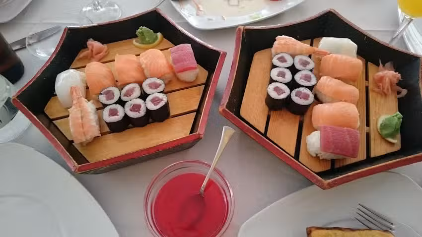 Restaurante chino y japon&eacute;s La Suerte
