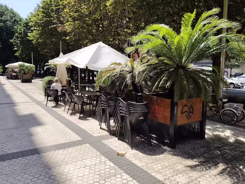 Restaurante El Chef Aiguo Ni