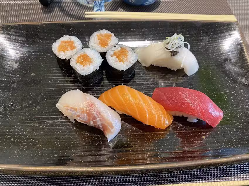 Restaurante Hamachi Sushi. Cocina Japon