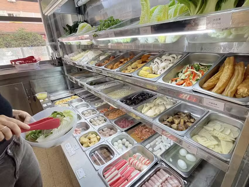 Restaurante Huyang Malatang | 胡杨 麻辣烫