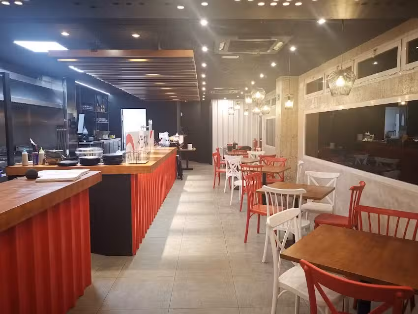 Restaurante Japon&eacute;s Koan sushi & poke Ja&eacute;n