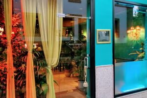 Restaurante Japonés – MIYAGI EXPRESS SUSHI BAR