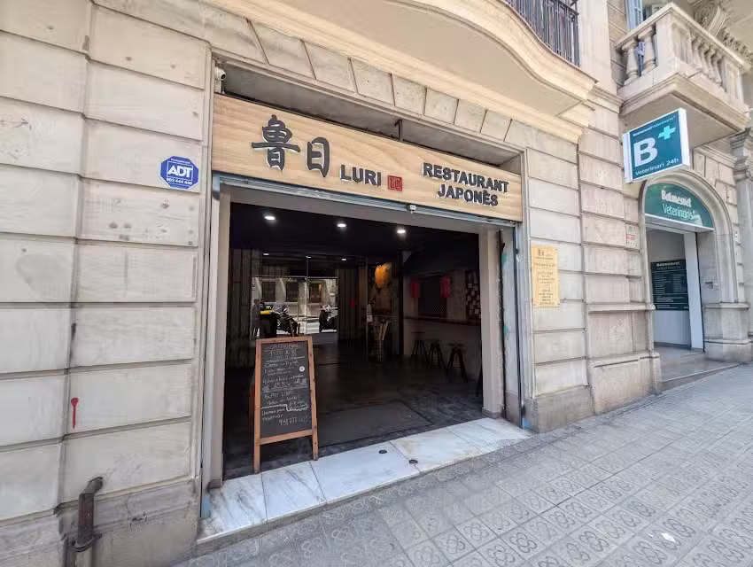 Restaurante LURI sushi