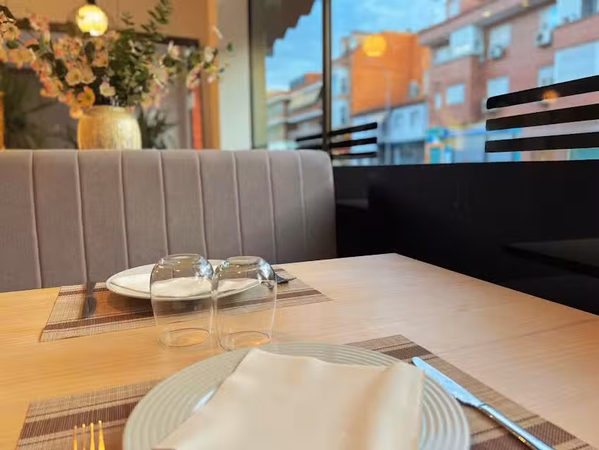 Restaurante MIFAN & SUSHI