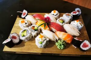 SagradaFamilia_H83_BuffetJapon&eacute;s