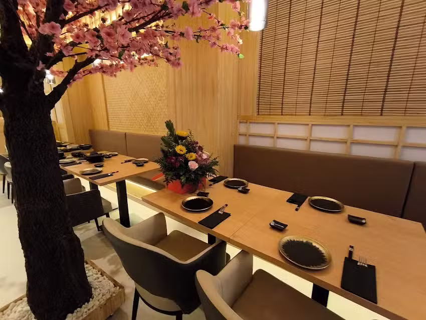 Sakura Santiago 《Sushi》