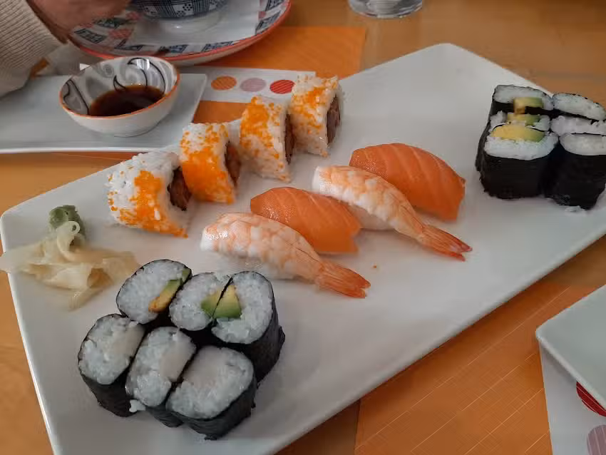 Sushi Cru