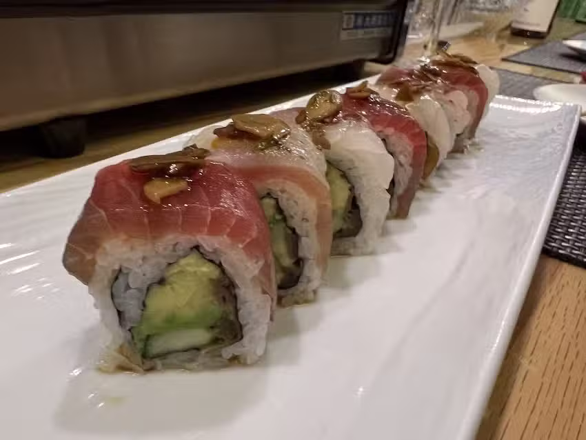 YOSHIHIRO Sushi Bar &laquo;Restaurante Japon&eacute;s&raquo;